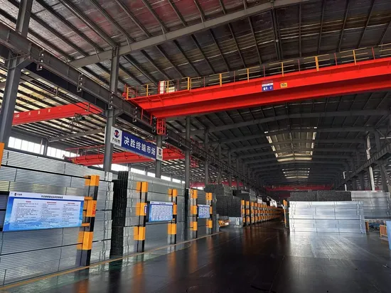 Цена по прейскуранту завода-изготовителя Astm Q235 Горячее погружение 60 г Оцинкованная нержавеющая сталь 304 Углеродистая бесшовная сварная круглая металлическая полая стальная труба и труба